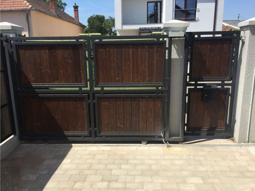 gardin din lemn